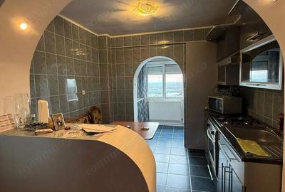 Apartament cu 2 camere decomandat în Micro 20 - 2
