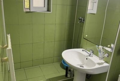 Garsonieră decomandată în Central - 7