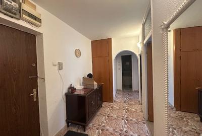 Apartament decomandat în Colentina