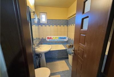 Apartament cu 4 camere decomandat, mobilat în 9 Mai - 7