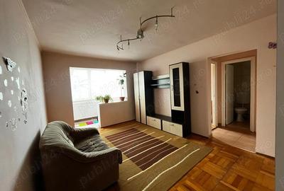 Apartament cu 2 camere semidecomandat în Boul Roșu