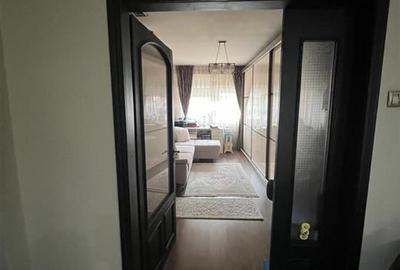 RECO Apartament 4 camere, decomandat, Bloc cu lift, Etajul 2, Zona Rogerius - 12