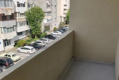 Apartament cu 3 camere decomandat în Micro 2 - 6