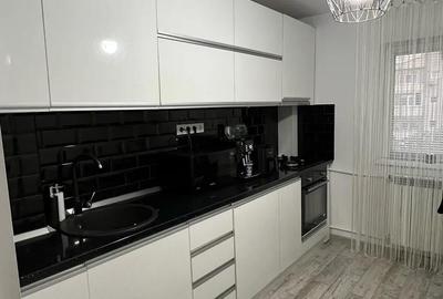 Apartament cu 3 camere decomandat în Central - 5
