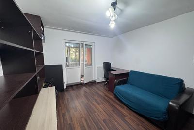 Apartament cu 2 camere semidecomandat în Dacia