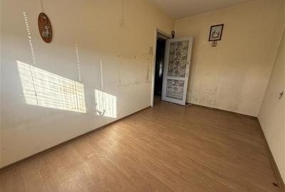 Apartament cu 3 camere semidecomandat în Central - 11