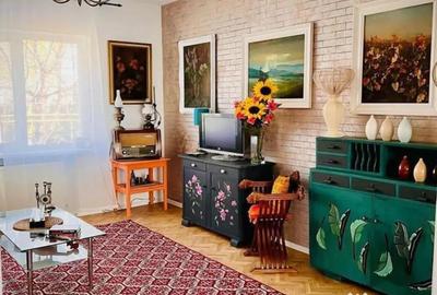 Casă cu 4 camere cu Teren 432 Mp în Central - 1