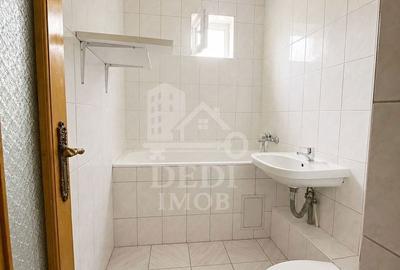 Apartament cu 3 camere decomandat în Iosia - 3