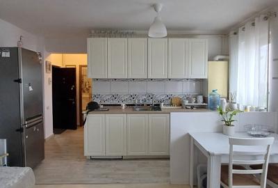 Închiriez Apartament 2 camere - 10