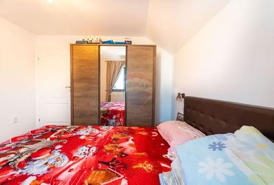 Casa 4 camere, semineu si terasa, cartier Izvor! - 17