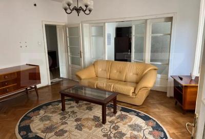 Casă cu 4 camere cu Teren 480 Mp în Central - 1