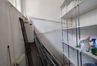 Spațiu comercial, de 90 mp, în Central - 7