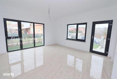 Casă cu 4 camere decomandat în Ghioșești - 1