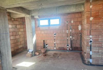 Apartament cu 2 camere semidecomandat în Independenței - 2