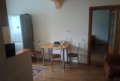 Apartament cu 2 camere decomandat în Precista - 1