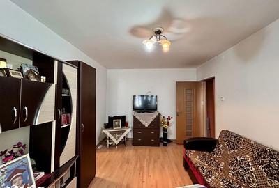Apartament cu 2 camere semidecomandat în Malu Roșu