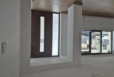 Spațiu comercial, de 30 mp, în Ultracentral - 2