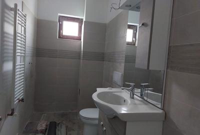 Birou, de 70 mp, în Unirii - 7