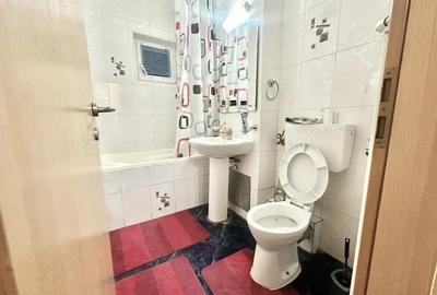 Apartament cu 3 camere la parter- Zona Spitalul Judetean - 1
