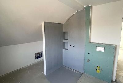 Casă cu 7 camere cu Teren 750 Mp în Central - 10