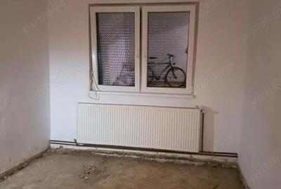 Apartament 2 camere de vanzare , parter , M15 , Ozana , 34.000 euro - 1