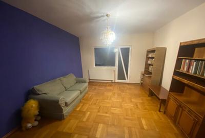 Apartament cu 4 camere decomandat în Micro 3 - 7