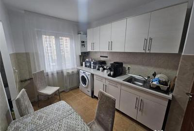 Apartament cu 3 camere semidecomandat în Central - 10