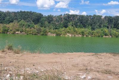 De vanzare teren cu deschidere la lac - 1