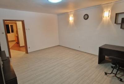 An 1992 3 Camere 76m 2 Bai CENTRALA RENOVAT Lizeanu Lacul Tei Maica Domnului - 14