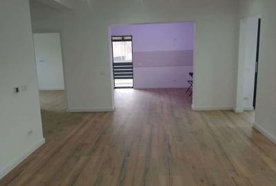 Casă cu 3 camere în Hemeiuș - 2