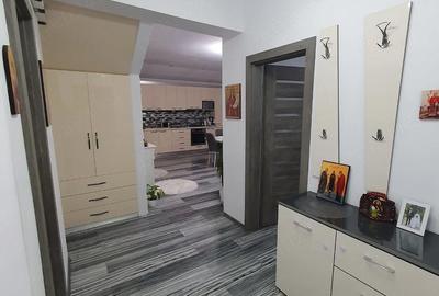 Apartament cu 4 camere decomandat în Alfa - 4