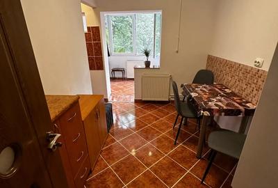 Inchiriez apartament 2 camere zona Mircea cel Batran - 1