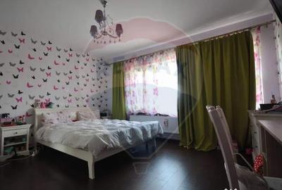 Casă cu 4 camere cu Teren 768 Mp în Sânpetru - 6