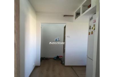 Apartament cu 3 camere semidecomandat în Micro II - 10