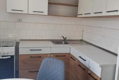 Garsonieră decomandată în Central - 3