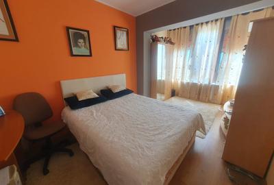 Apartament 3 camere Complex Vega, strada Tecuci, etaj 1/8 - 9
