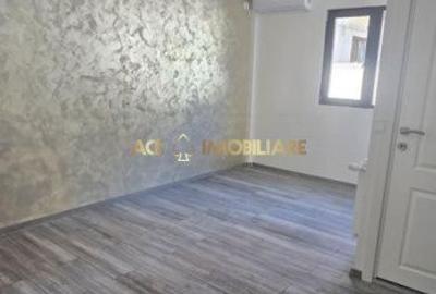 Casă cu 10 camere cu Canalizare în Timpuri Noi - 2