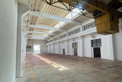 Spațiu comercial, de 1,300 mp, în Băneasa - 2