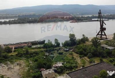 Teren de 4000 mp, în Schela - 5