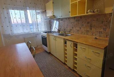 Apartament cu 3 camere, mobilat în 13 Septembrie