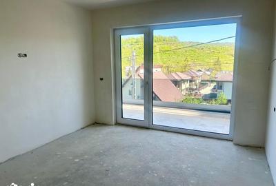 Casă cu 5 camere cu Teren 700 Mp în Bârnova - 13