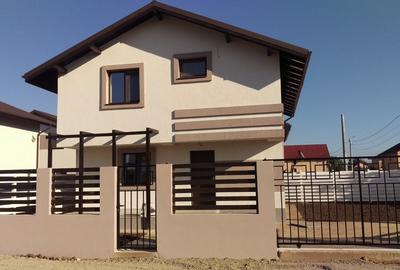 Casă cu 4 camere în Berceni