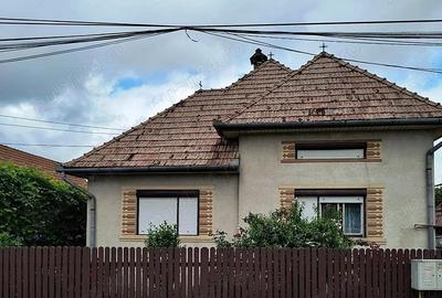 Casă cu 3 camere în Reghin - 1