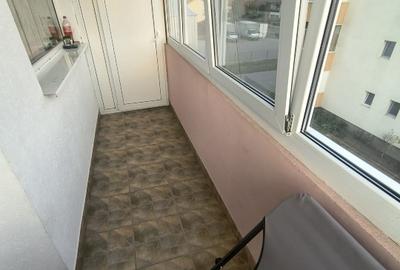 Apartament cu 3 camere decomandat în Florești - 7