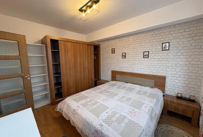 Apartament cu 2 camere semidecomandat, mobilat în Central - 2