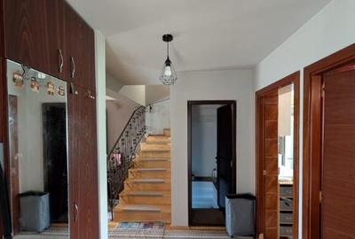 Casă cu 5 camere cu Teren 250 Mp în Florești - 10