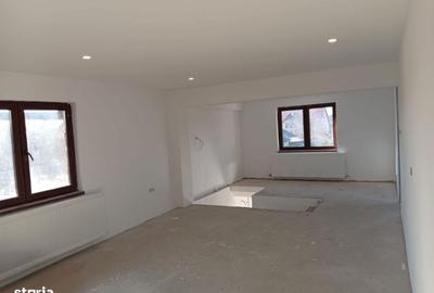 Casă cu 4 camere în Central - 13