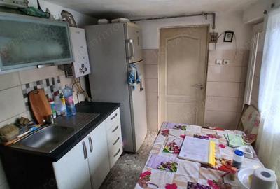 Casă cu Teren 1600 Mp în Central - 4