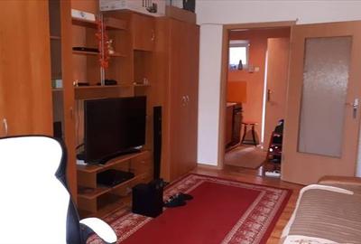 Garsonieră semidecomandată, mobilată în Complex Studențesc