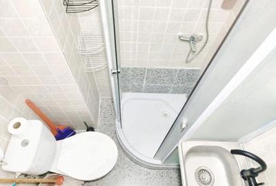 Garsonieră decomandată în Soarelui